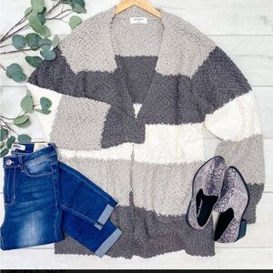 Zenana Outfitters Gray and Cream Block Cardigan